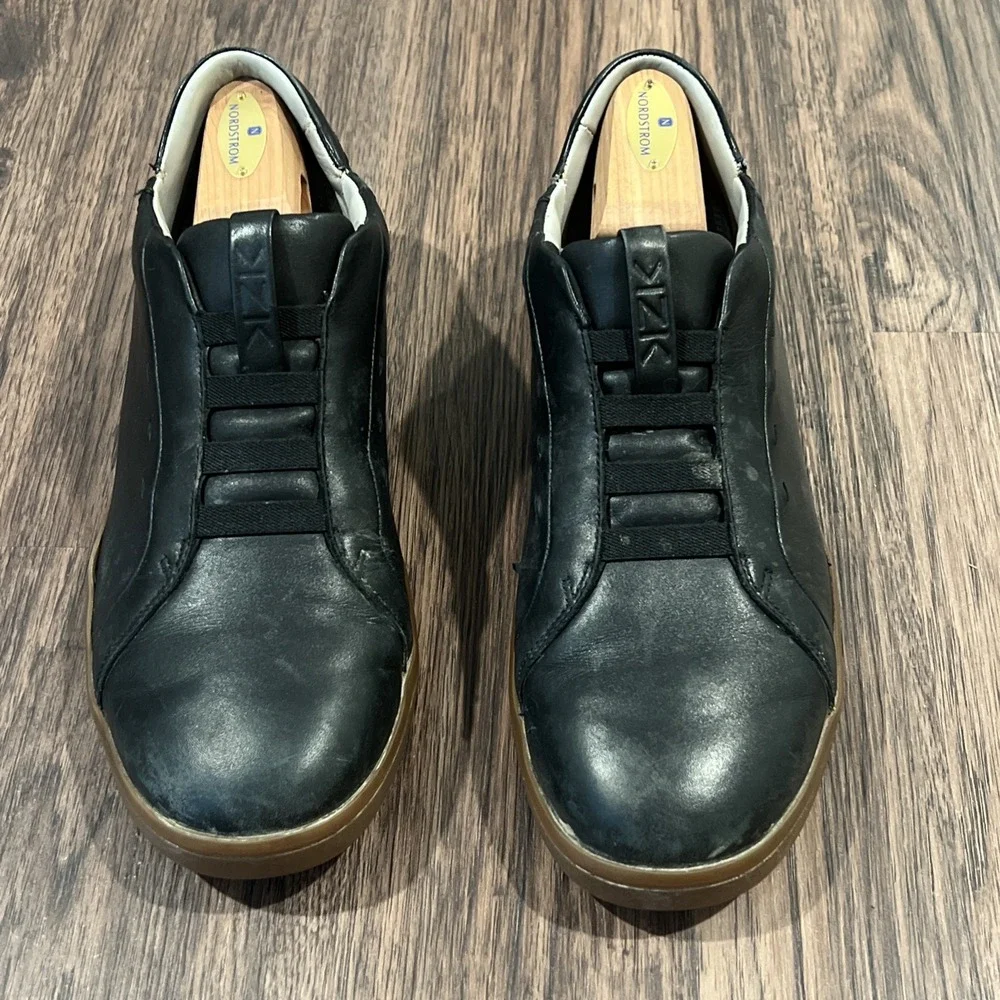 Kizik New York Hands Free Leather Sneaker EUC Men size 11.5 READ
